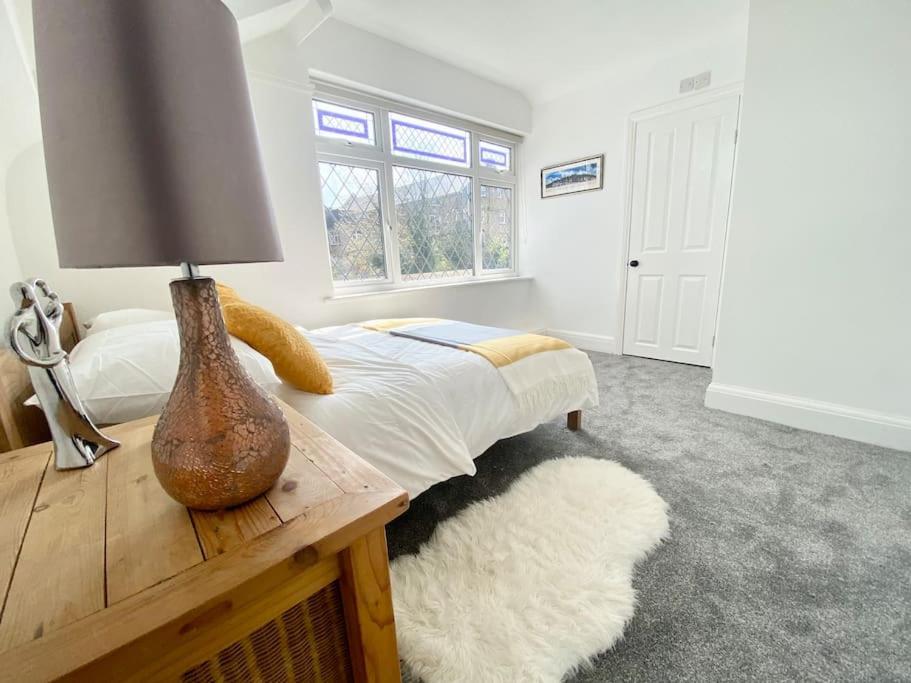 Charming Seaside Cottage In Leigh-On-Sea Southend-on-Sea Exterior photo