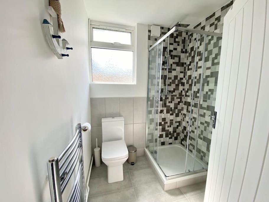 Charming Seaside Cottage In Leigh-On-Sea Southend-on-Sea Exterior photo